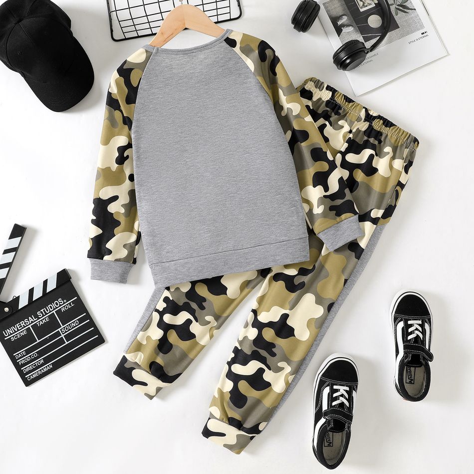 2pcs Kid Boy Letter Camouflage Print Raglan Sleeve Sweatshirt and Pants Set Camouflage