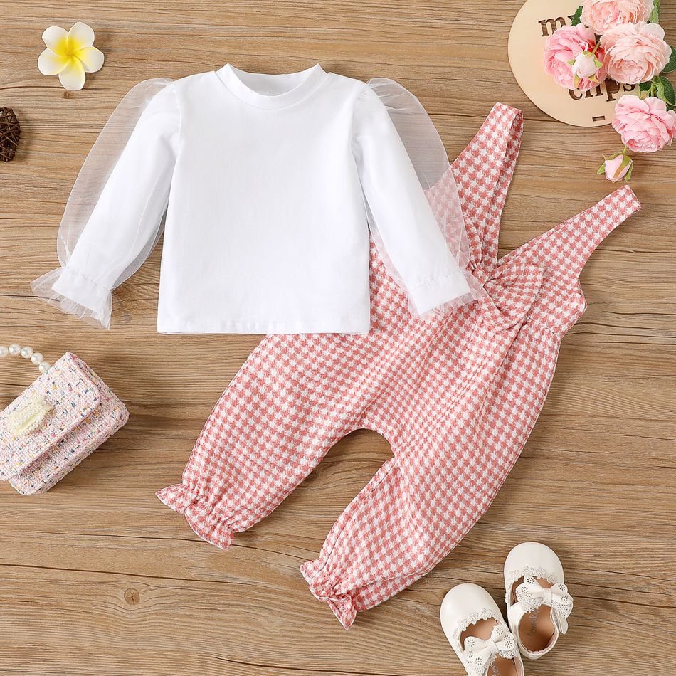 2pcs Baby Girl 95% Cotton Mesh Puff-sleeve Top and Houndstooth Textured Bow Front Overalls Set PinkyWhite big image 3