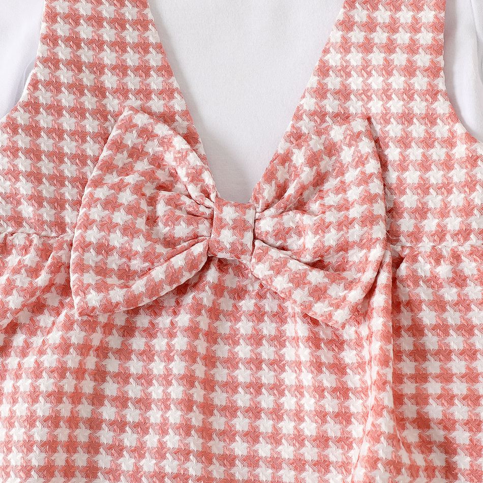 2pcs Baby Girl 95% Cotton Mesh Puff-sleeve Top and Houndstooth Textured Bow Front Overalls Set PinkyWhite big image 4