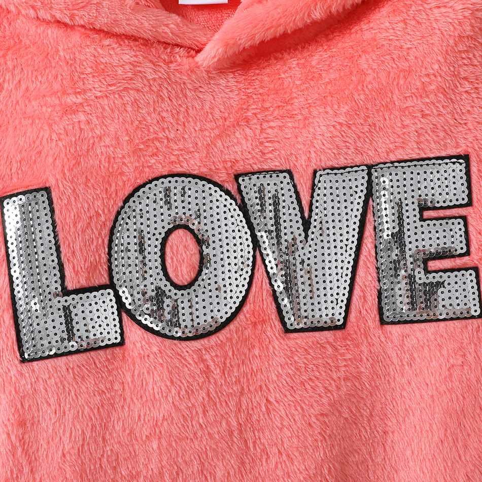 2pcs Kid Girl Letter Sequined Embroidered Fleece Hoodie Sweatshirt and Heart Print Leggings Set Pink big image 4