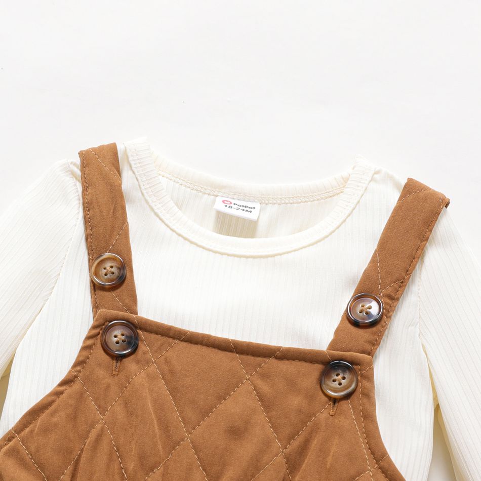 2pcs Toddler Girl Lettuce Trim Long-sleeve Ribbed Tee and Brown Overall Dress Set KHAKI big image 5