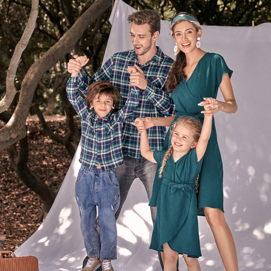 Family Matching 100% Cotton Dark Green Surplice Neck Self Tie Short-sleeve Dresses and Long-sleeve Plaid Shirts Sets DarkGreen big image 4