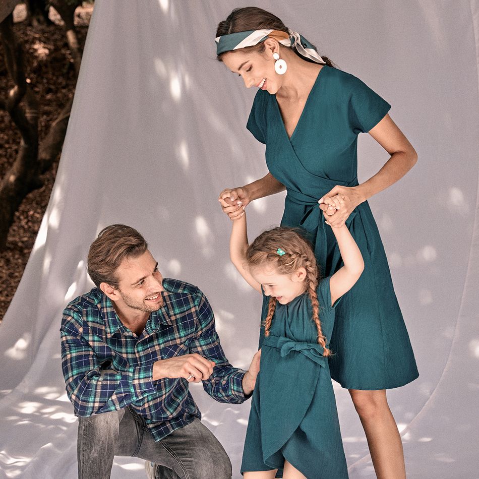 Family Matching 100% Cotton Dark Green Surplice Neck Self Tie Short-sleeve Dresses and Long-sleeve Plaid Shirts Sets DarkGreen big image 5