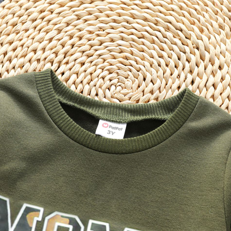 2pcs Toddler Boy Letter Print Pullover Sweatshirt and Camouflage Print Pants Set Army green big image 3