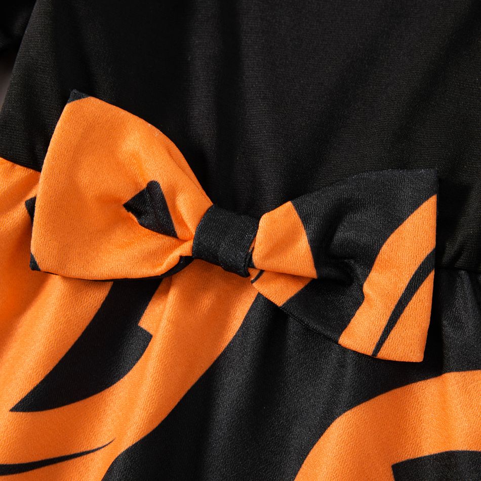 Halloween Family Matching Solid Spliced Pumpkin Print Scallop Edge Long-sleeve Belted Dresses and T-shirts Sets Black big image 9