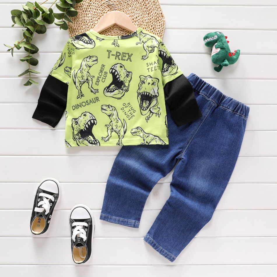 2pcs Toddler Boy Animal Dinosaur Print Faux-two Long-sleeve Tee and Ripped Denim Jeans Set Viridescence big image 2