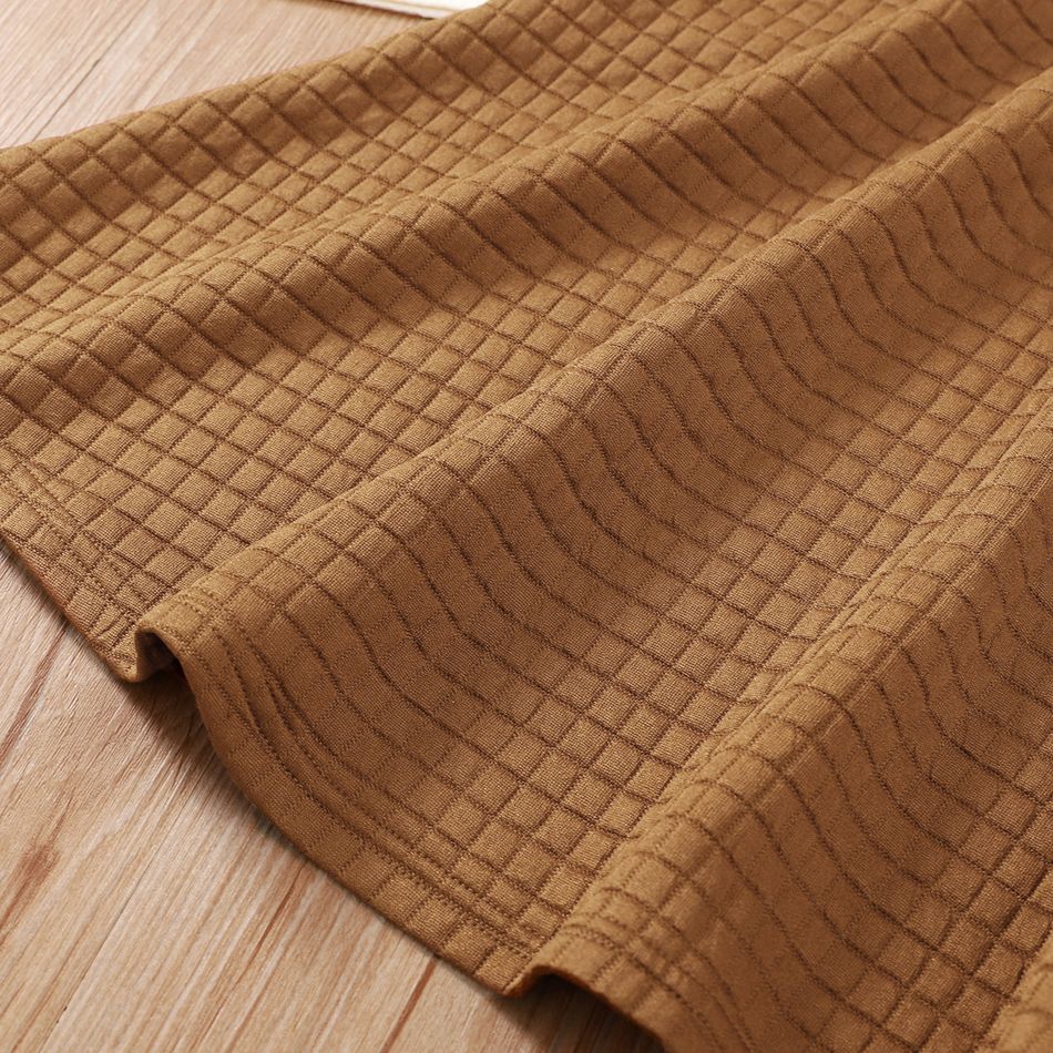 2pcs Kid Girl Mock Neck Long-sleeve Ribbed Tee and Textured Overall Dress Set Brown big image 6