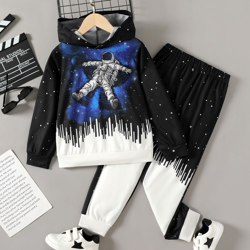 2pcs Kid Boy Space Astronaut Print Colorblock Hoodie Sweatshirt and Pants Set Black
