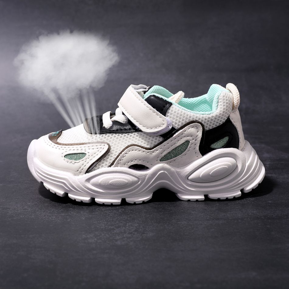 حذاء رياضي مكتنزة يسمح بمرور الهواء للأطفال الصغار اللون البيج