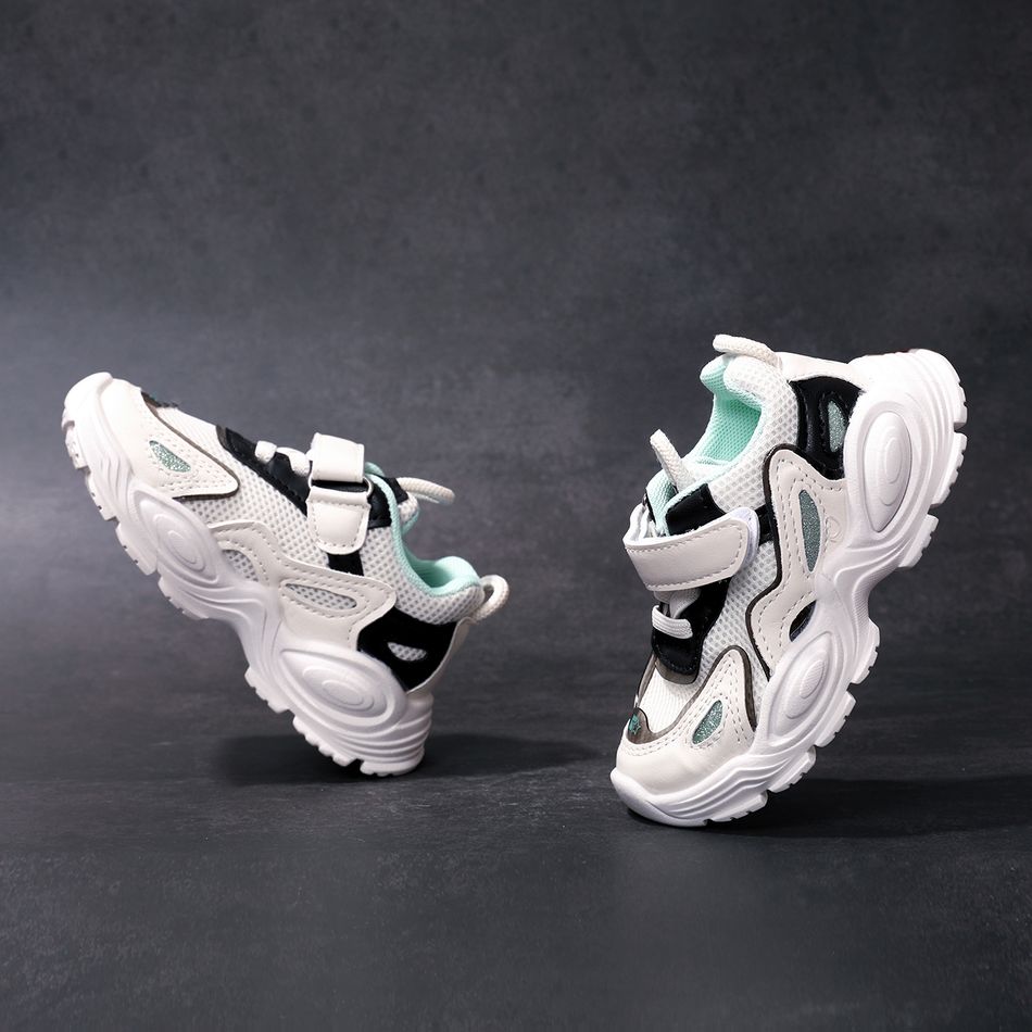 حذاء رياضي مكتنزة يسمح بمرور الهواء للأطفال الصغار اللون البيج big image 2