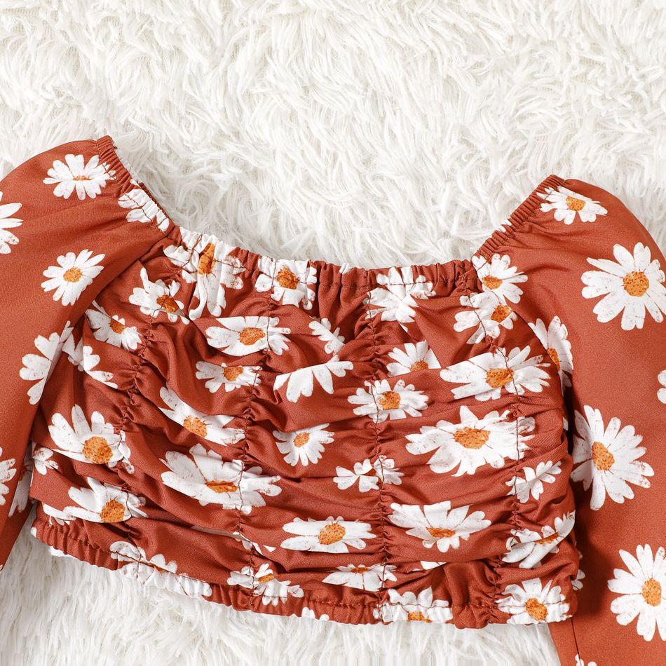 2pcs Baby Girl Allover Daisy Floral Print Off Shoulder Long-sleeve Ruched Crop Top and Button Front Ruffle Skirt Set Brown big image 3
