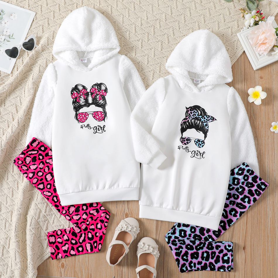 2pcs Kid Girl Character Print Fleece Splice Goodie Sweatshirt and Leopard Print Leggings Set Pink big image 2