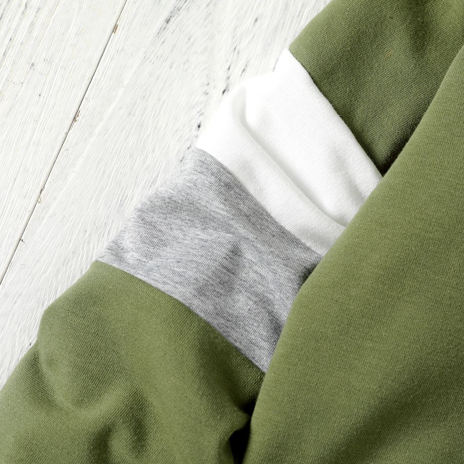 2pcs Kid Boy Colorblock Pullover Sweatshirt and Elasticized Pants Set Green big image 4