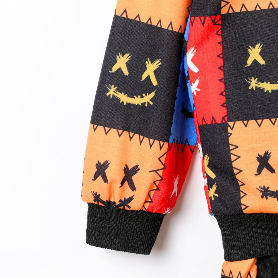 2pcs Kid Boy Face Graphic Print Colorblock Hoodie Sweatshirt and Pants Set Multi-color big image 4