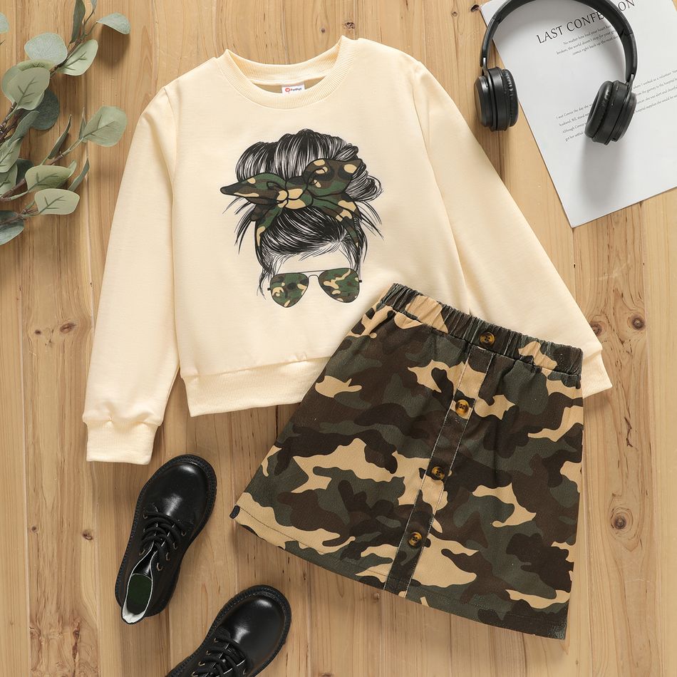 2pcs Kid Girl Figure Print Pullover Sweatshirt and Camouflage Print Skirt Set Apricot