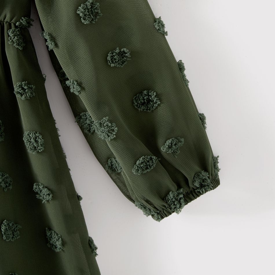 Mommy and Me Dark Green Swiss Dot V Neck Long-sleeve Flowy Dresses GrassGreen big image 4