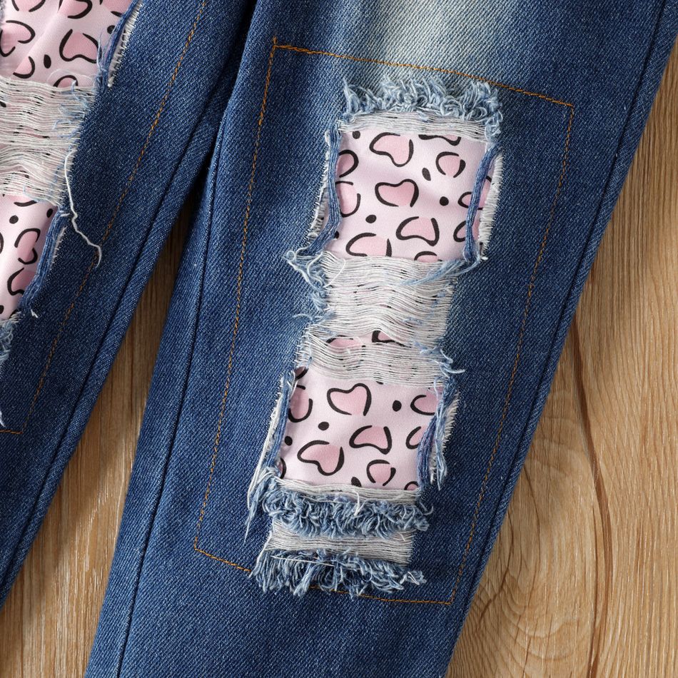 2pcs Toddler Girl Trendy Patchwork Ripped Denim Jeans and Figure Print Sweatshirt Set Pink big image 6