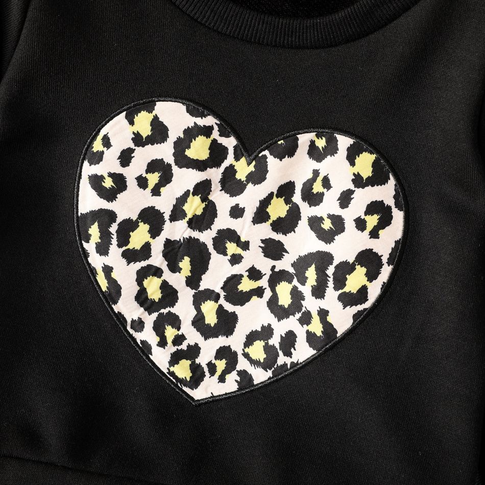 2pcs Toddler Girl Trendy Patchwork Ripped Denim Jeans and Leopard Print Sweatshirt Set Black