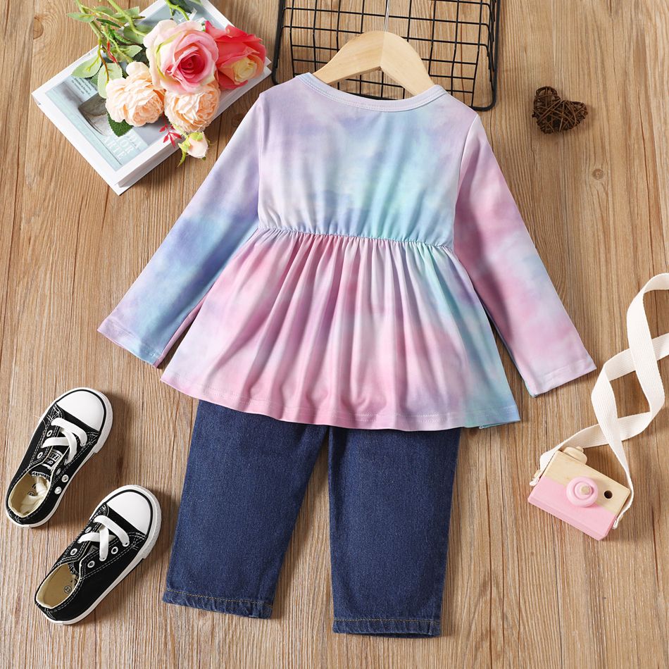 2pcs Toddler Girl Trendy Cotton Ripped Denim Jeans and Tie Dyed Tee Set Multi-color big image 2