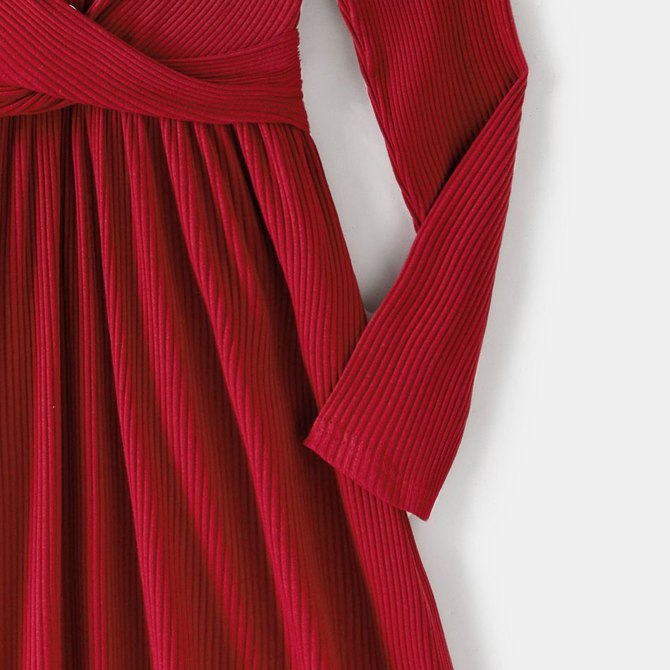 Family Matching Burgundy Ribbed Crisscross Pleated Midi Dresses and Long-sleeve Colorblock Tops Sets Burgundy big image 5