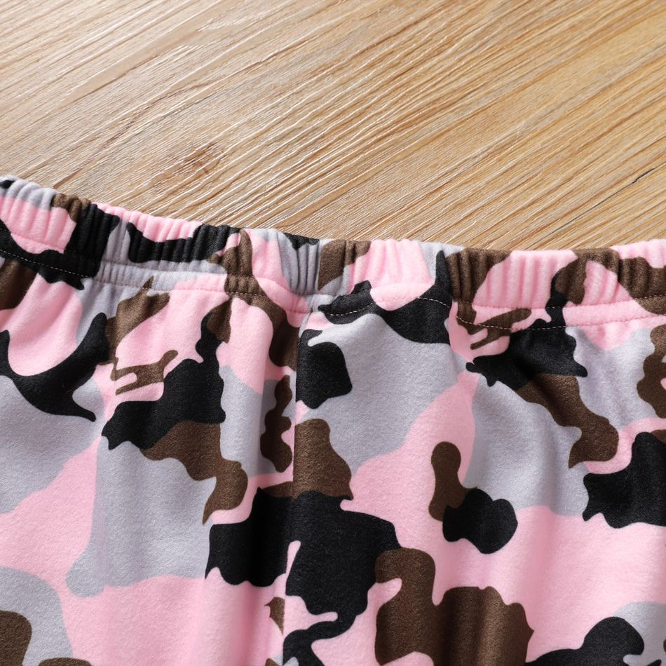 2pcs Toddler Girl Trendy Letter Print Hoodie Sweatshirt and Camouflage Print Fleece Pants Set Pink