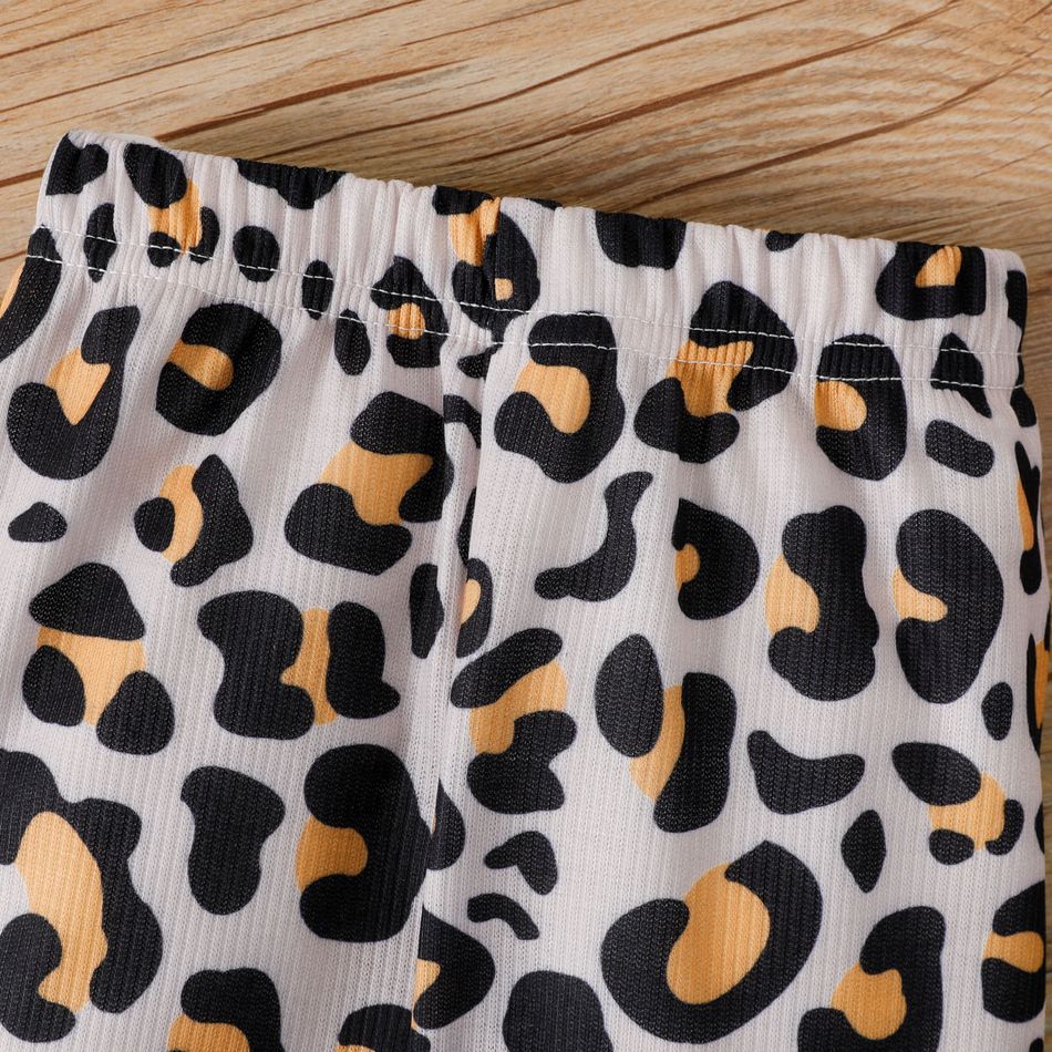 2pcs Baby Girl 95% Cotton Long-sleeve Ruffle Hem Top and Leopard Print Pants Set Brown big image 3