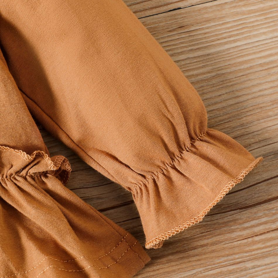2pcs Baby Girl 95% Cotton Long-sleeve Ruffle Hem Top and Leopard Print Pants Set Brown big image 4