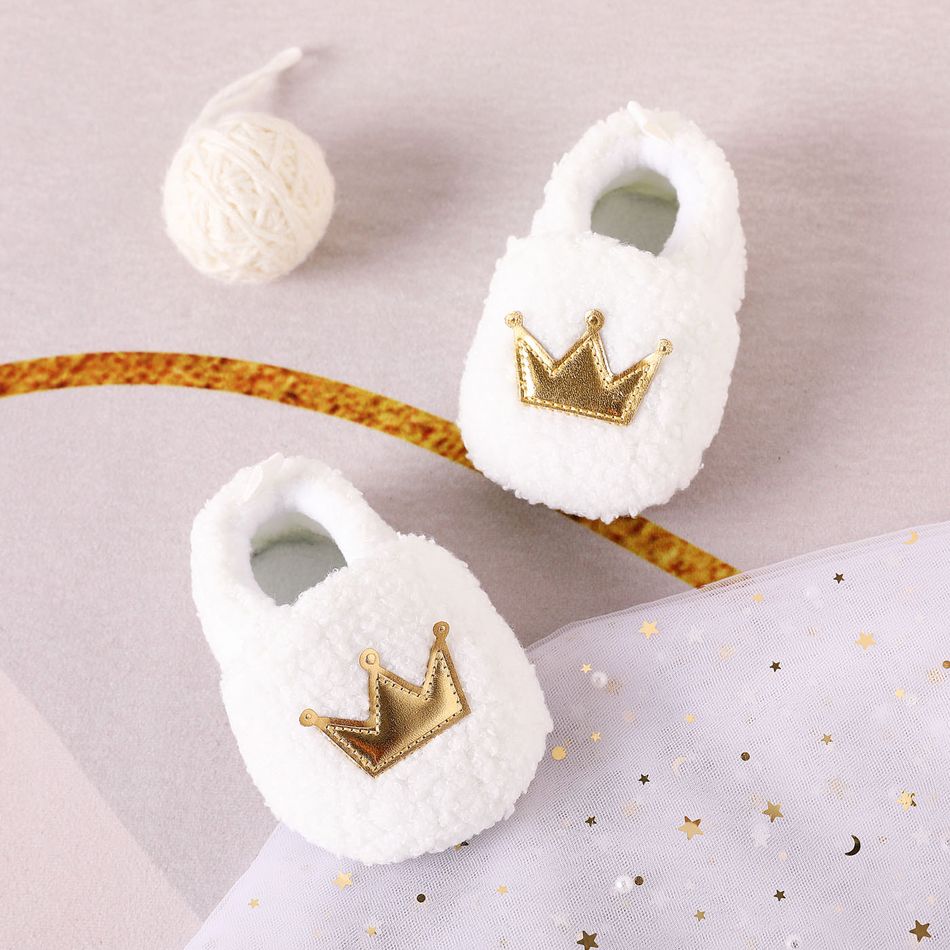Baby / Toddler Crown Graphic Plush Prewalker Shoes White big image 2