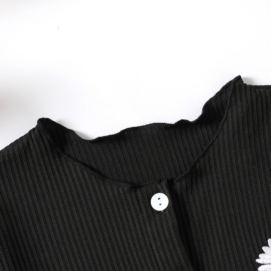 2pcs Kid Girl Floral Print Mesh Splice Slip Dress and Ribbed Jacket Set Black big image 4