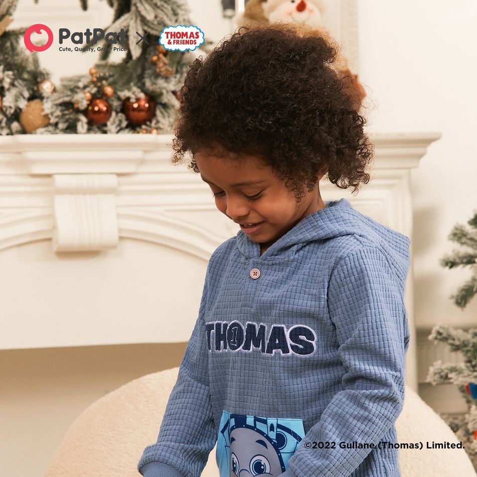 Thomas & Friends 2pcs Toddler Boy Letter Embroidered Hoodie Sweatshirt and Pants Set Blue big image 6