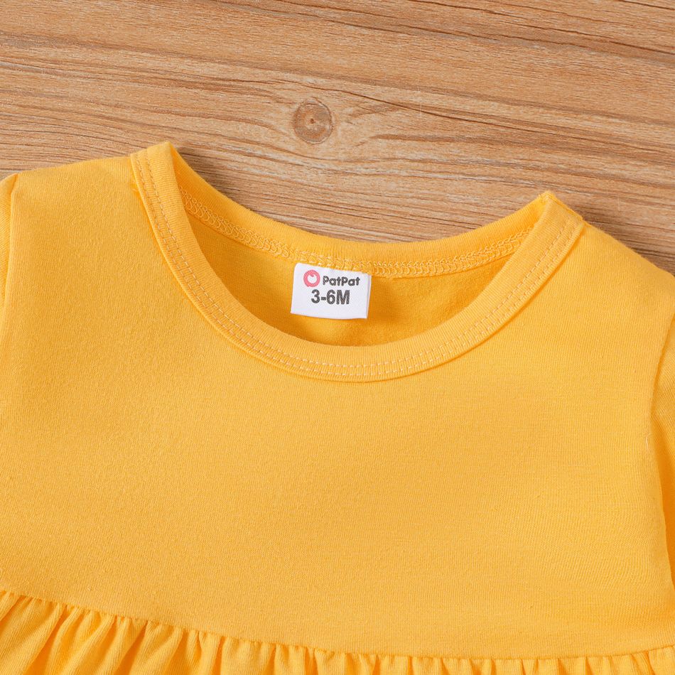 3pcs Baby Girl 95% Cotton Bell Sleeve Ruffle Trim High Low Hem Top and Floral Print Flared Pants & Headband Set Yellow big image 3