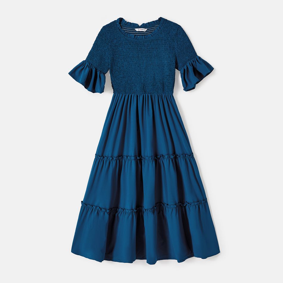 Family Matching Solid Ruffle-sleeve Shirred Tiered Dresses and Colorblock T-shirts Sets Blue big image 2