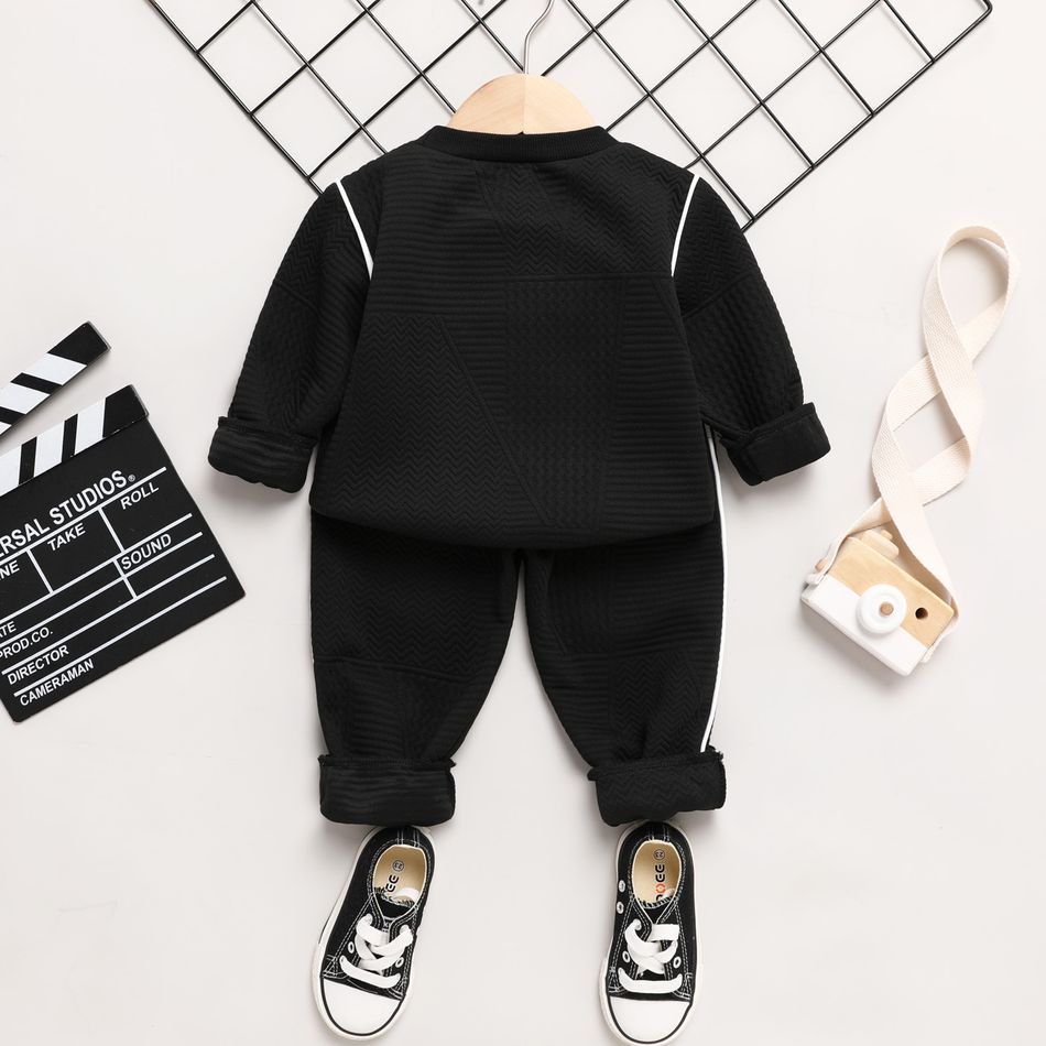2pcs Toddler Boy Playful Bear Embroidered Sweatshirt and Textured Pants Set Black big image 2