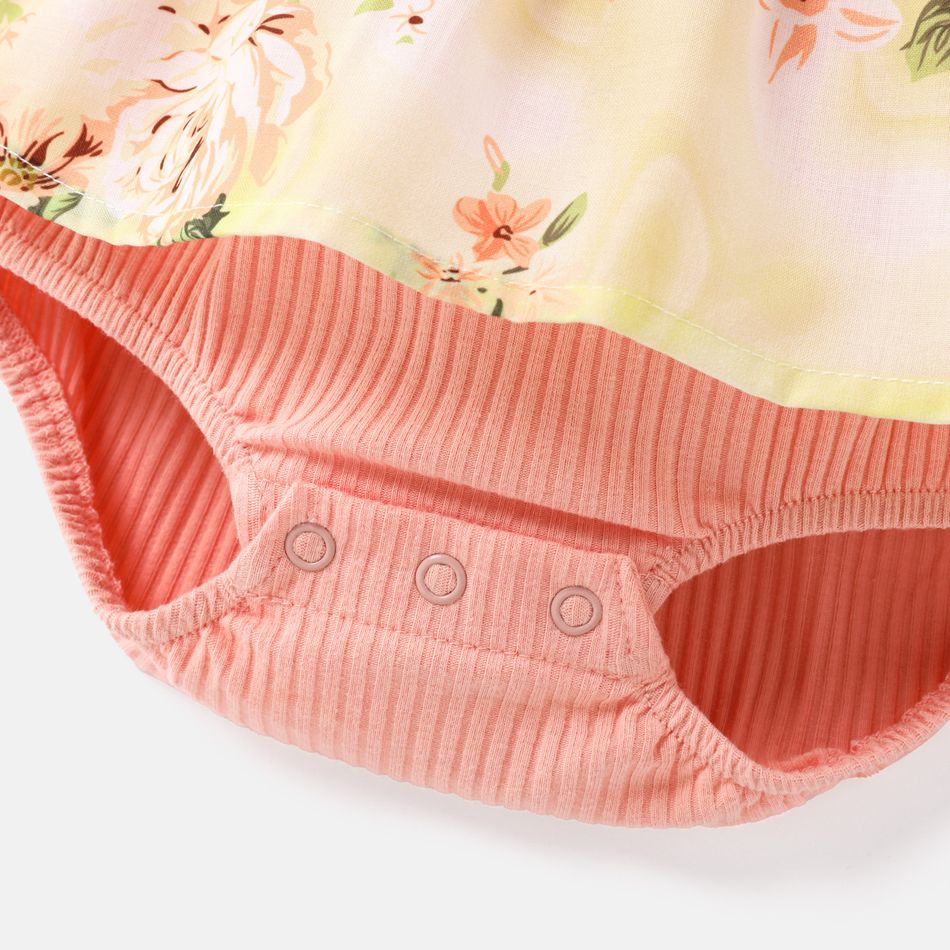 2pcs Baby Girl Floral Print & Solid Ribbed Bow Front Ruffle Long-sleeve Romper & Headband Set Pink big image 4