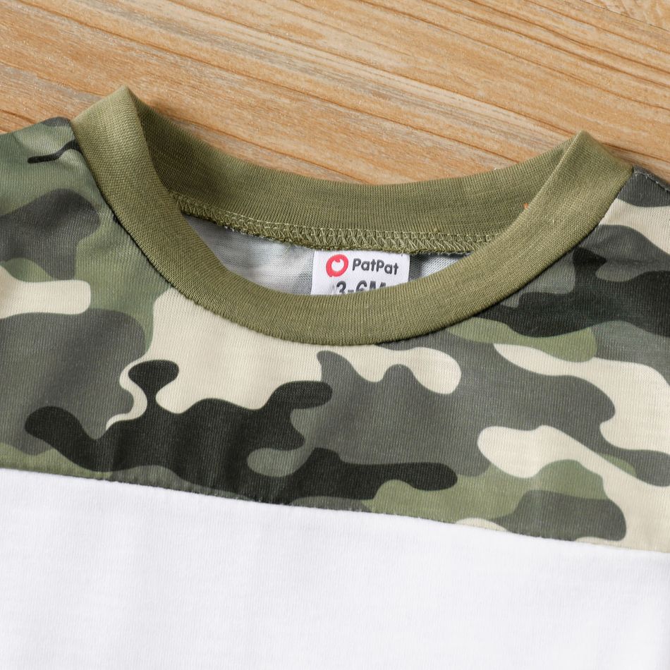 2pcs Baby Boy Letter Print Camouflage Colorblock Spliced Long-sleeve Sweatshirt & Sweatpants Set Army green big image 3