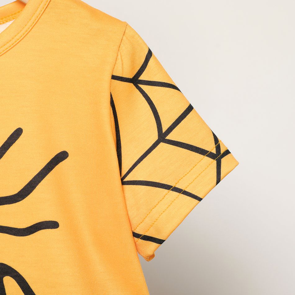 2pcs Kid Boy Spider Print Colorblock Short-sleeve Tee and Shorts Set Yellow big image 3