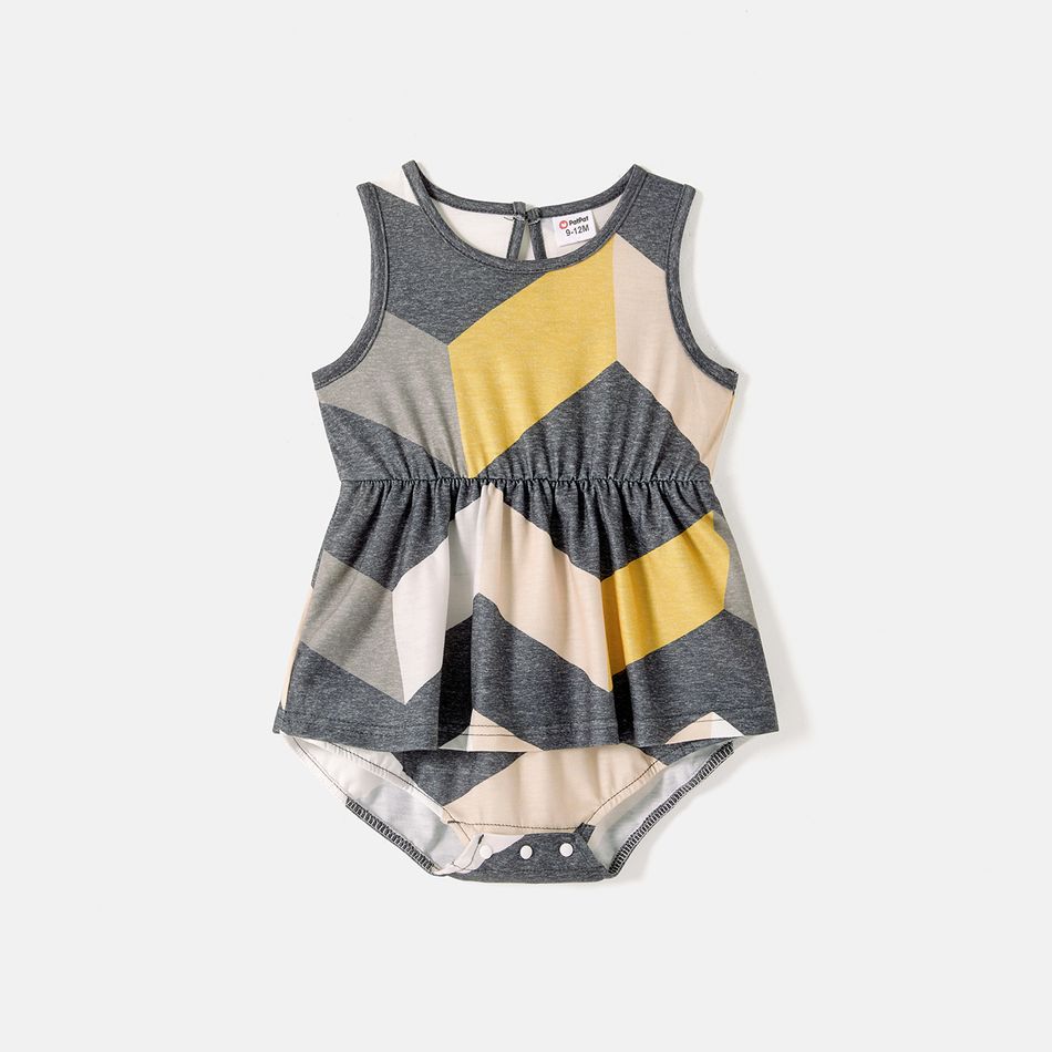 Family Matching Chevron Striped Halter Maxi Dresses and Short-sleeve Colorblock T-shirts Sets Colorful big image 5