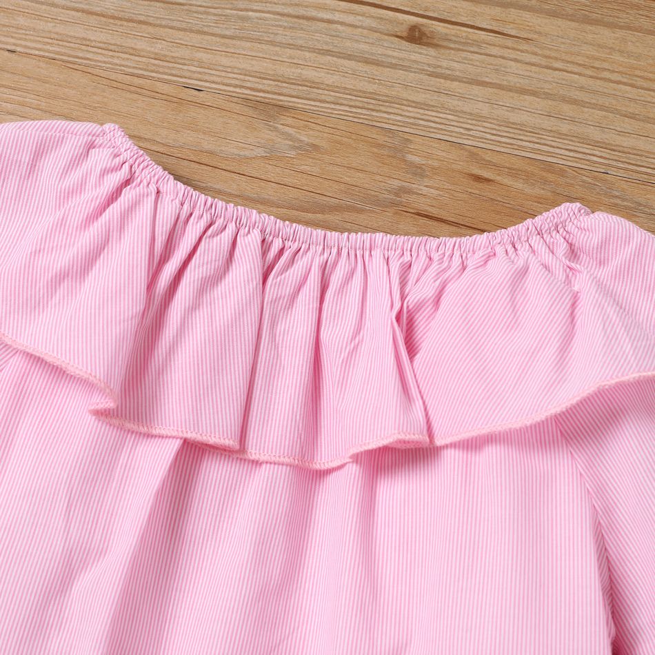 2pcs Toddler Girl 100% Cotton Trendy Stripe Ruffled Top and Ripped Pants Set Pink big image 3
