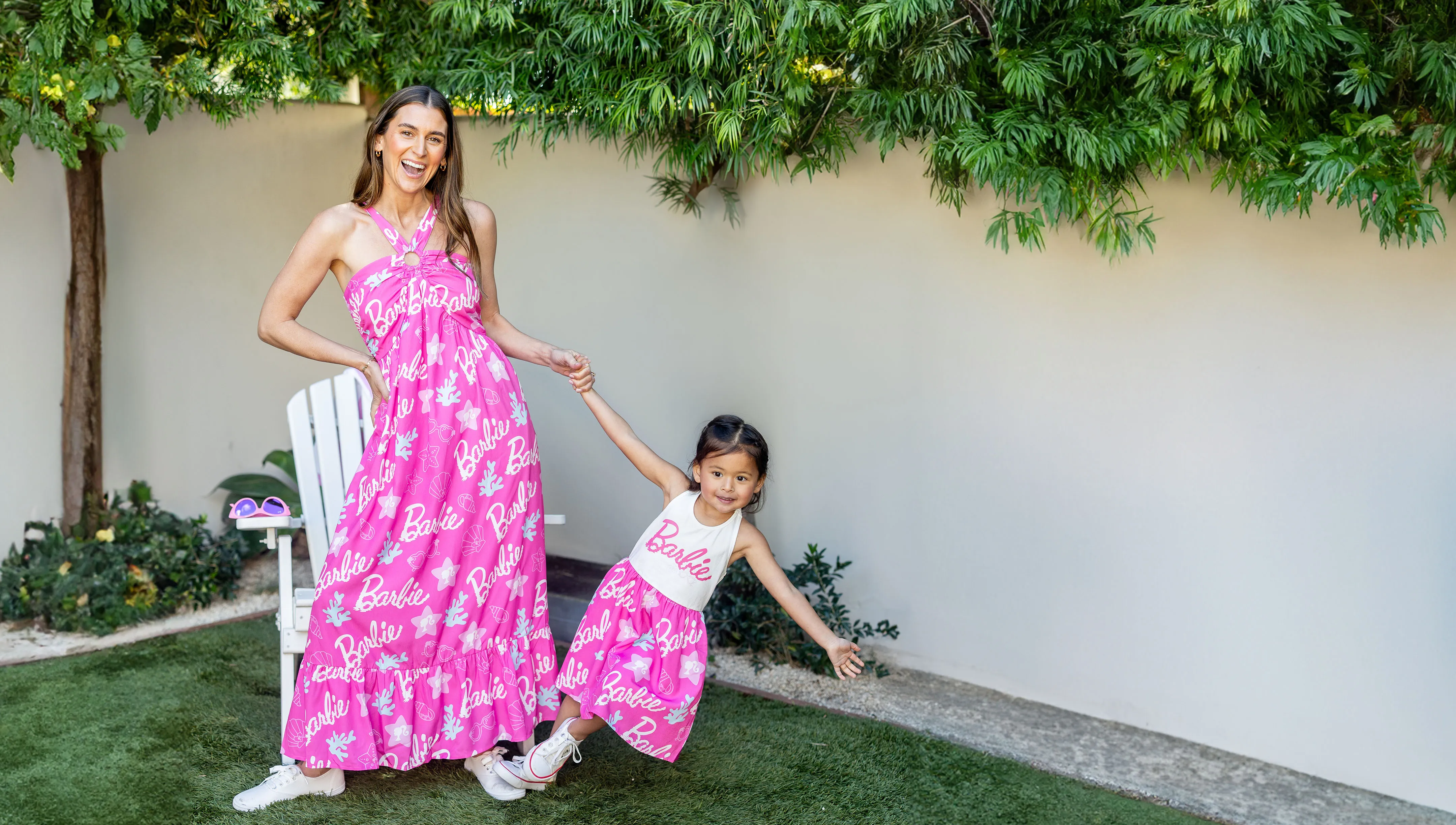 Click it to join Barbie Dream Dresses activity