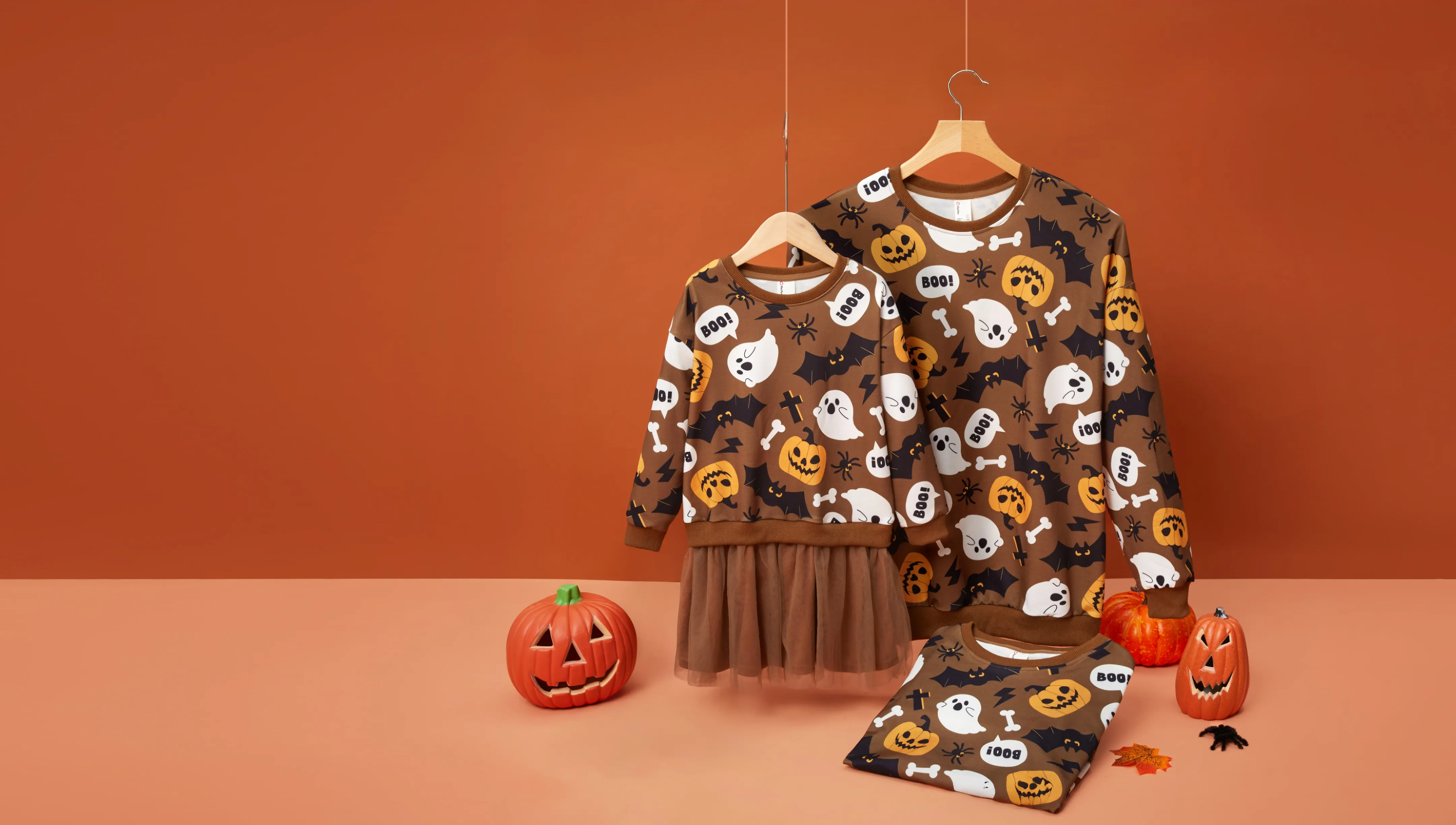 Click it to view  Halloween page