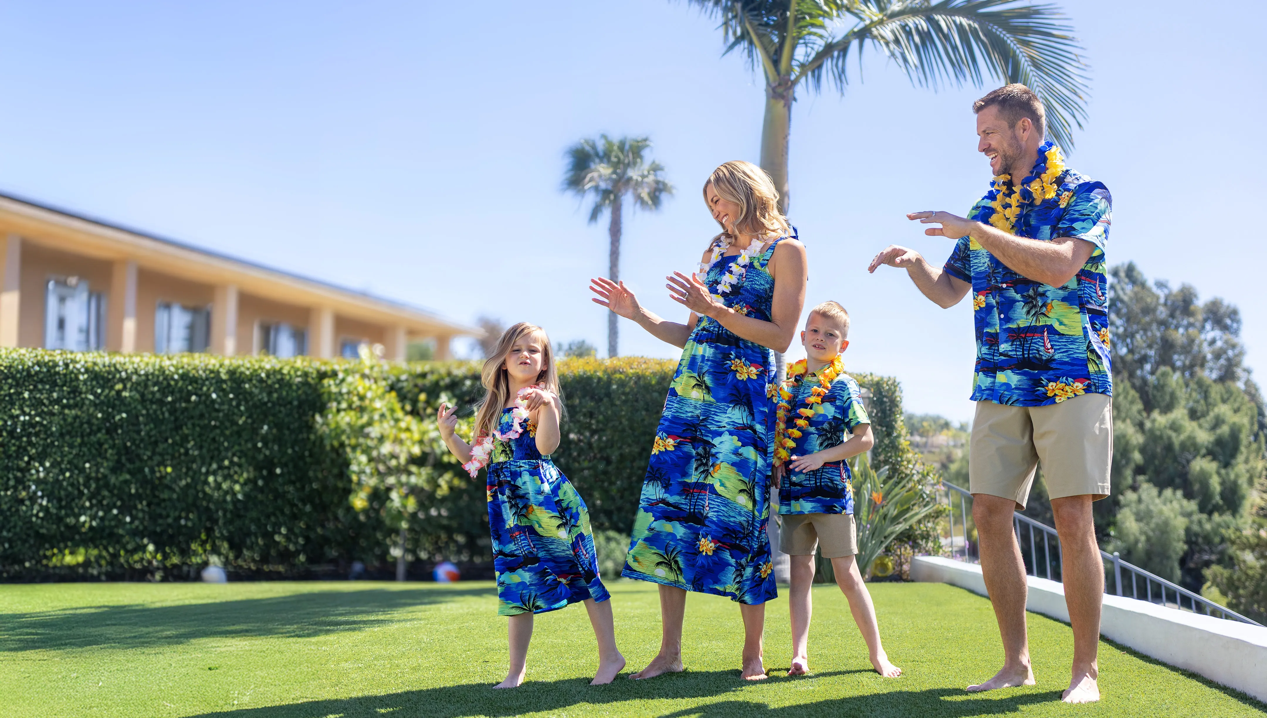 Click it to view  Family Matching Outfits page