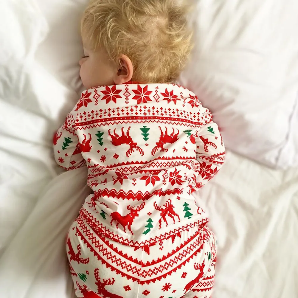 Christmas Reindeer and Snowflake Patterned Family Matching Pajamas Sets(Flame Resistant) big image 8