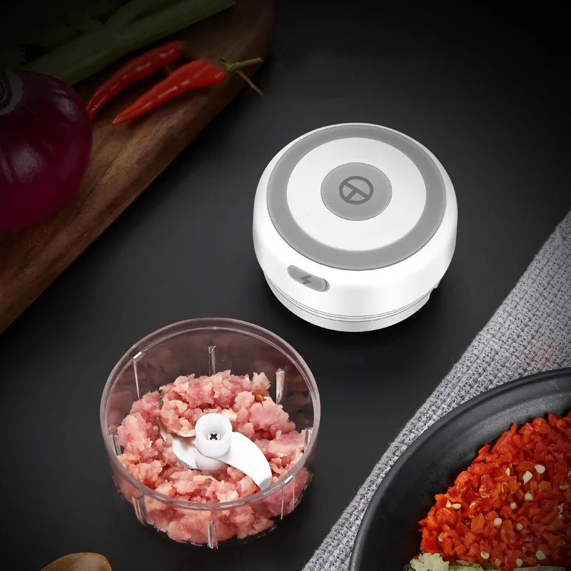 Mini moulin à ail électrique Presse alimentaire portable Hachoir Assaisonnement Masher Spice Chopper Accessoires de cuisine Blanc big image 1
