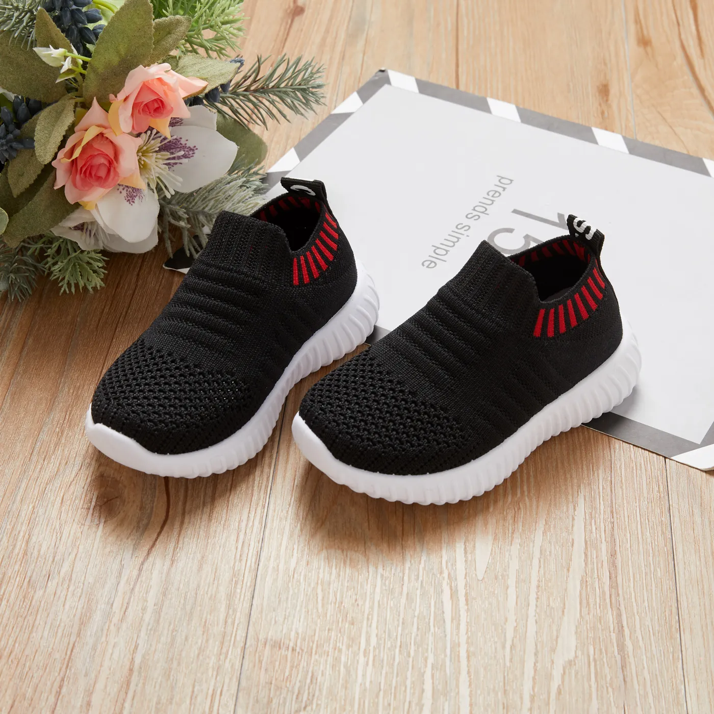 Toddler / Kid Breathable Knitted Solid Sneakers  image 3