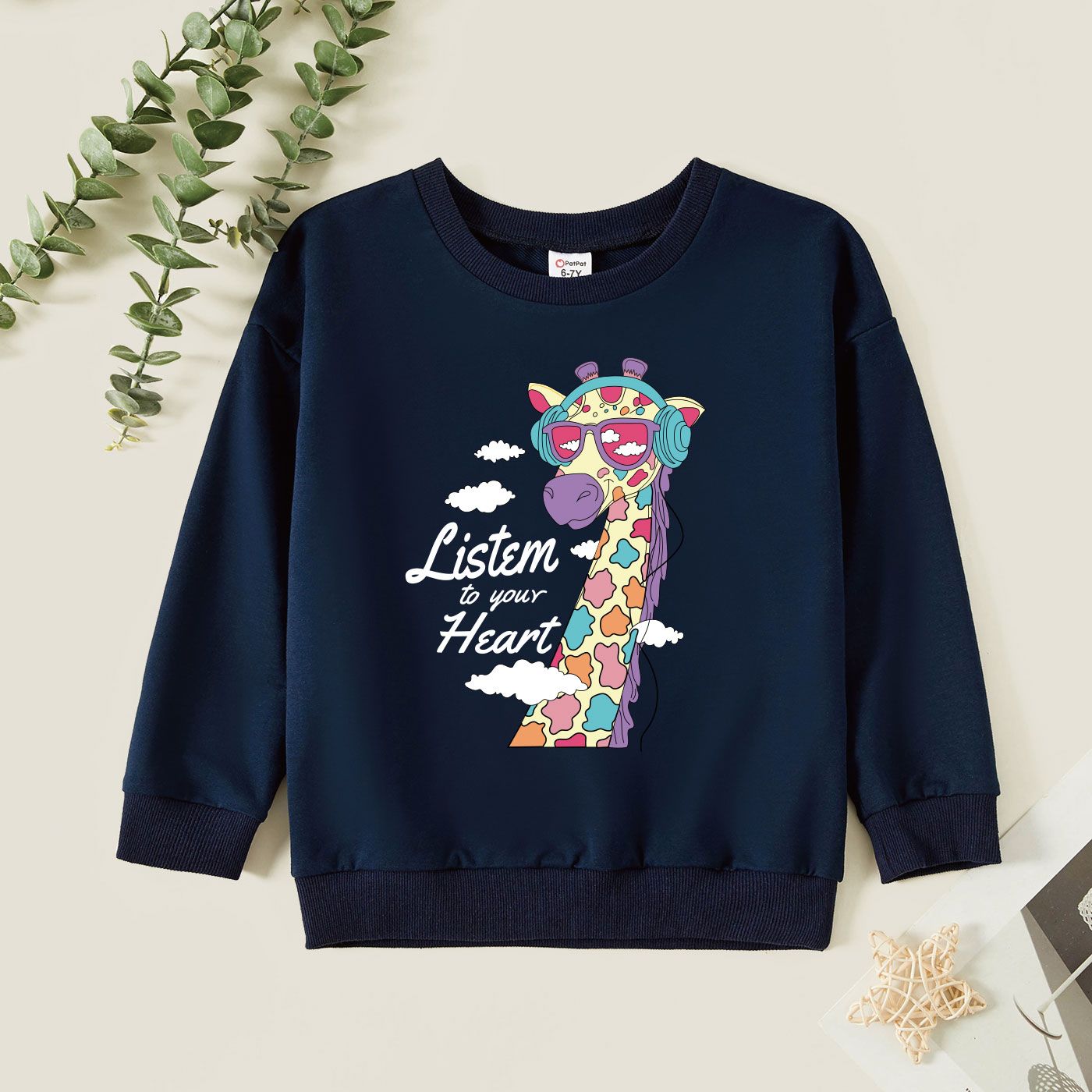 

Kid Graphic Giraffe and Cloud and Letter Print Long-sleeve Pullover