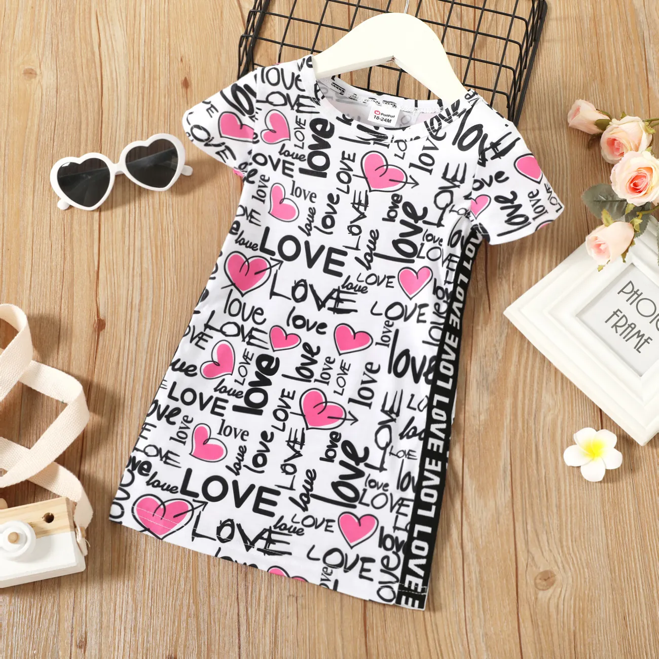 Baby Girl All Over Love Heart and Letter Print Short-sleeve Dress White big image 1