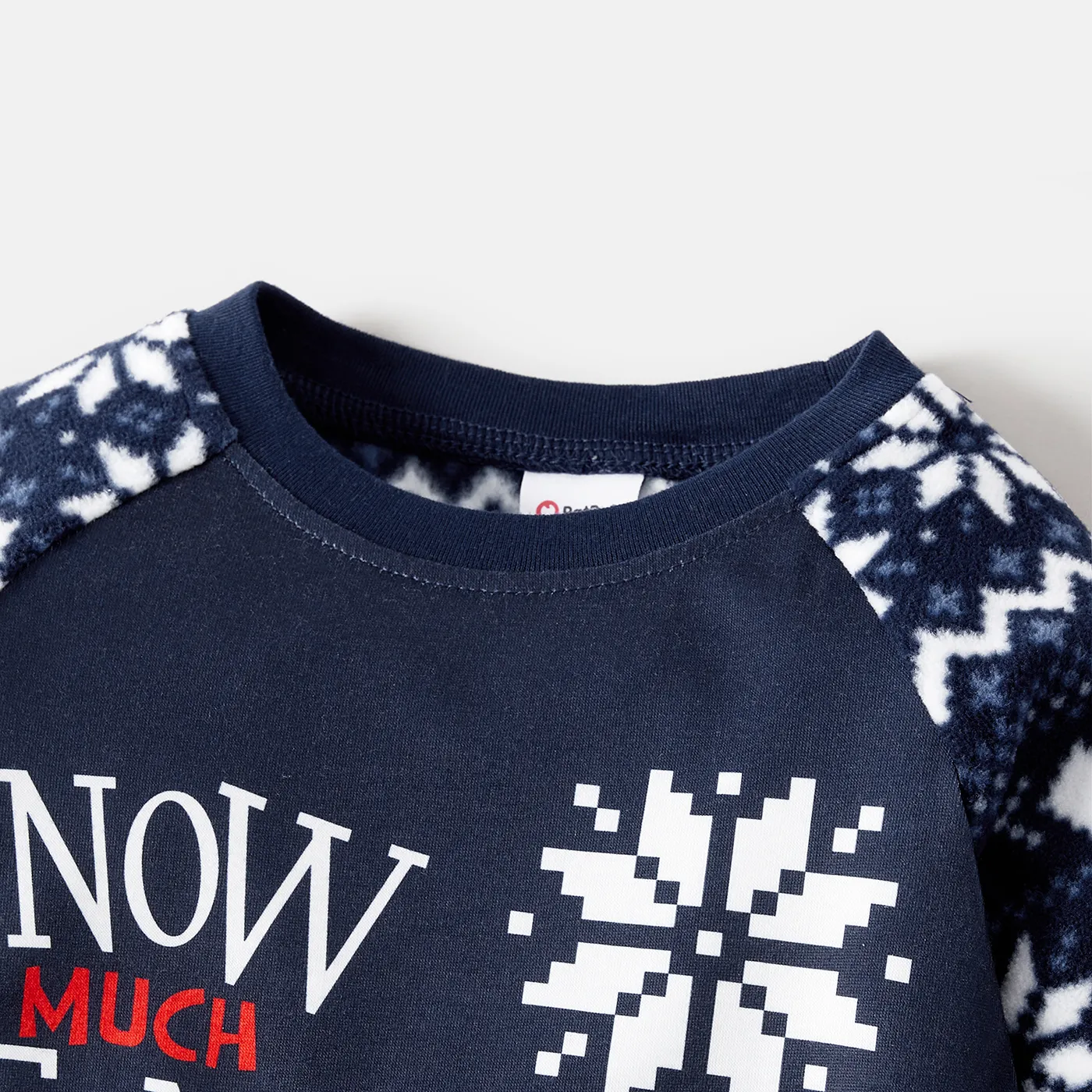 Frosty The Snowman Family Matching Christmas Snowman Graphic Allover Snowflake Print Polar Fleece Raglan-sleeve Pajamas Sets (Flame Resistant)  image 3