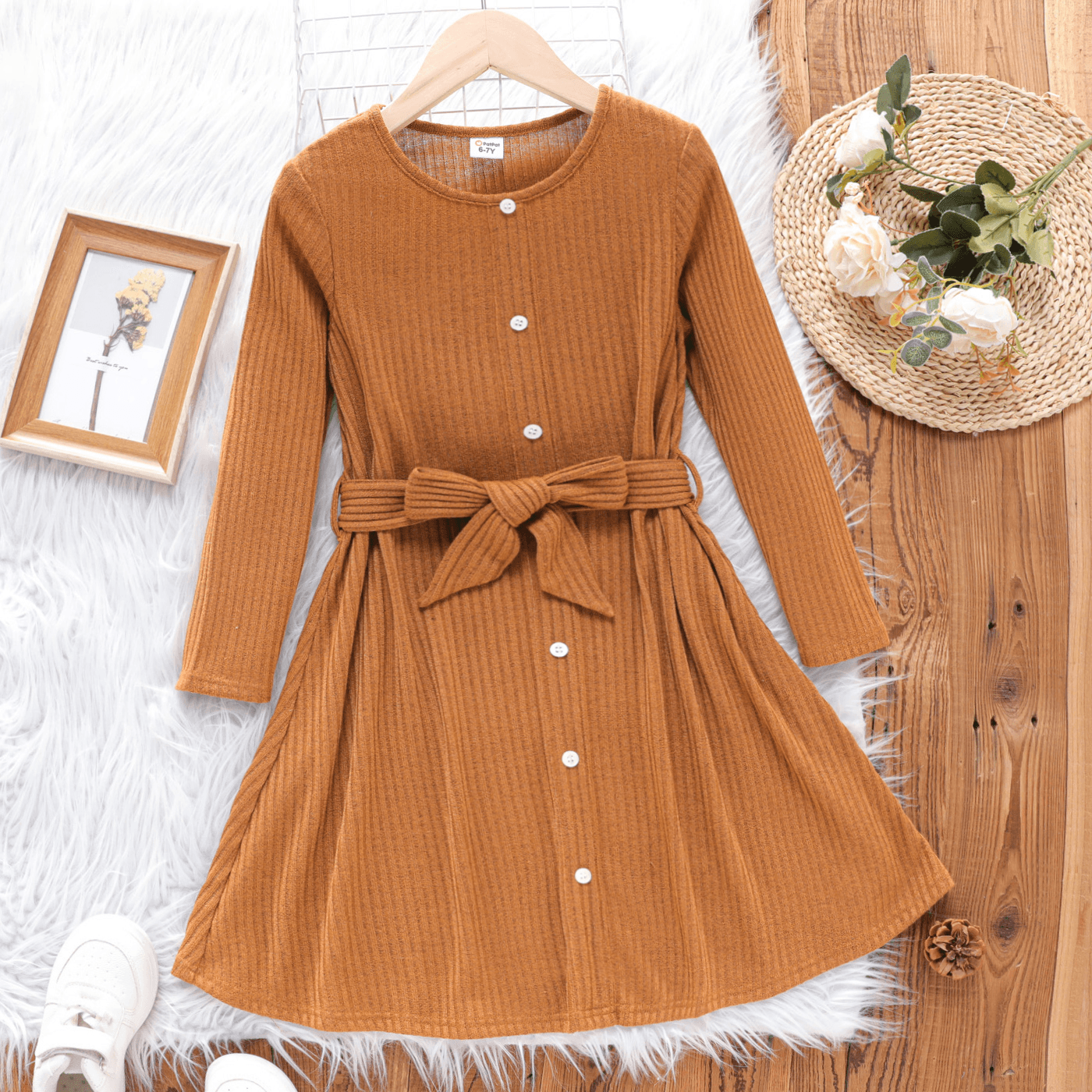 

Kid Girl Solid Color Button Design Belted Long-sleeve Dress