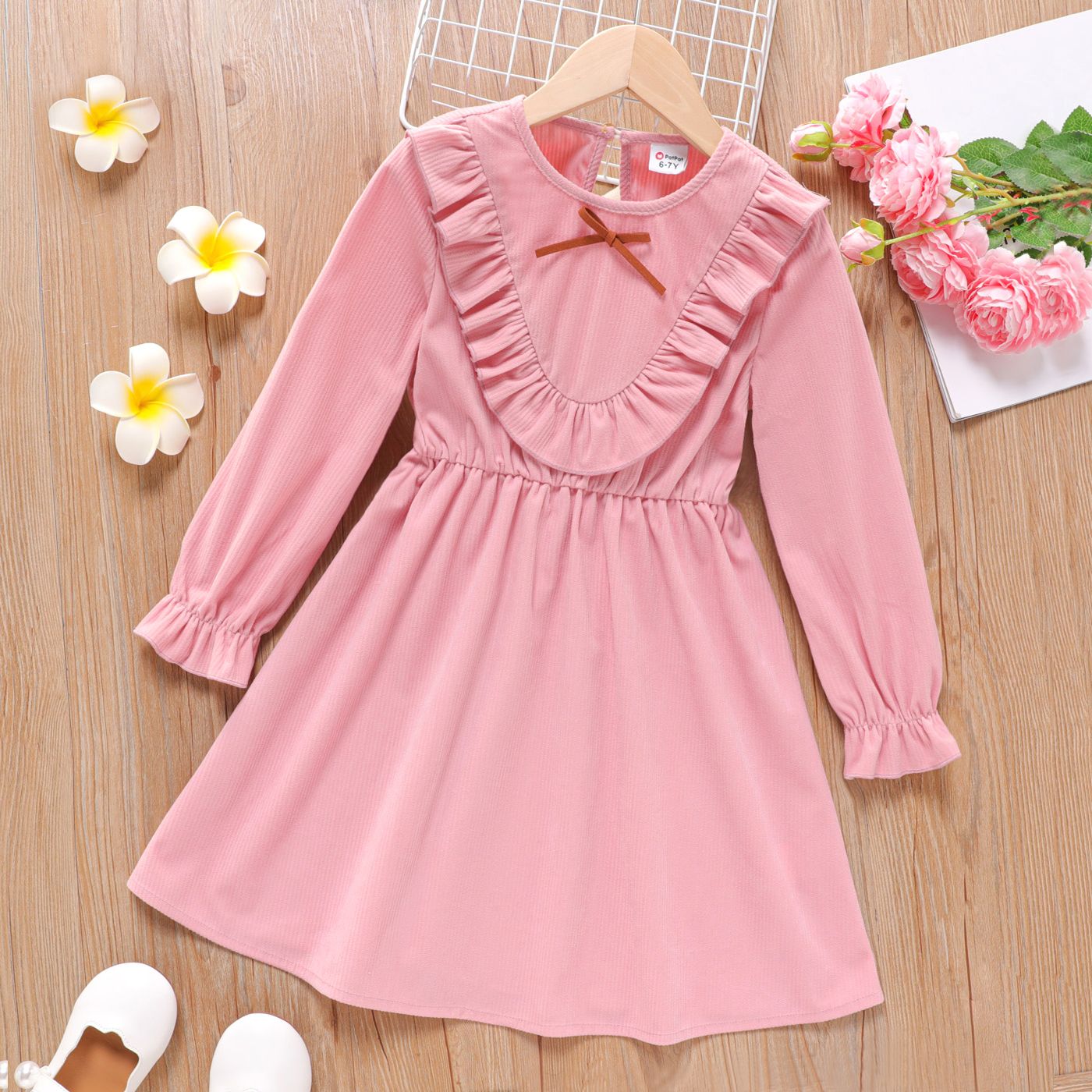 

Kid Girl Ruffled Bowknot Design Long-sleeve Pink Corduroy Dress