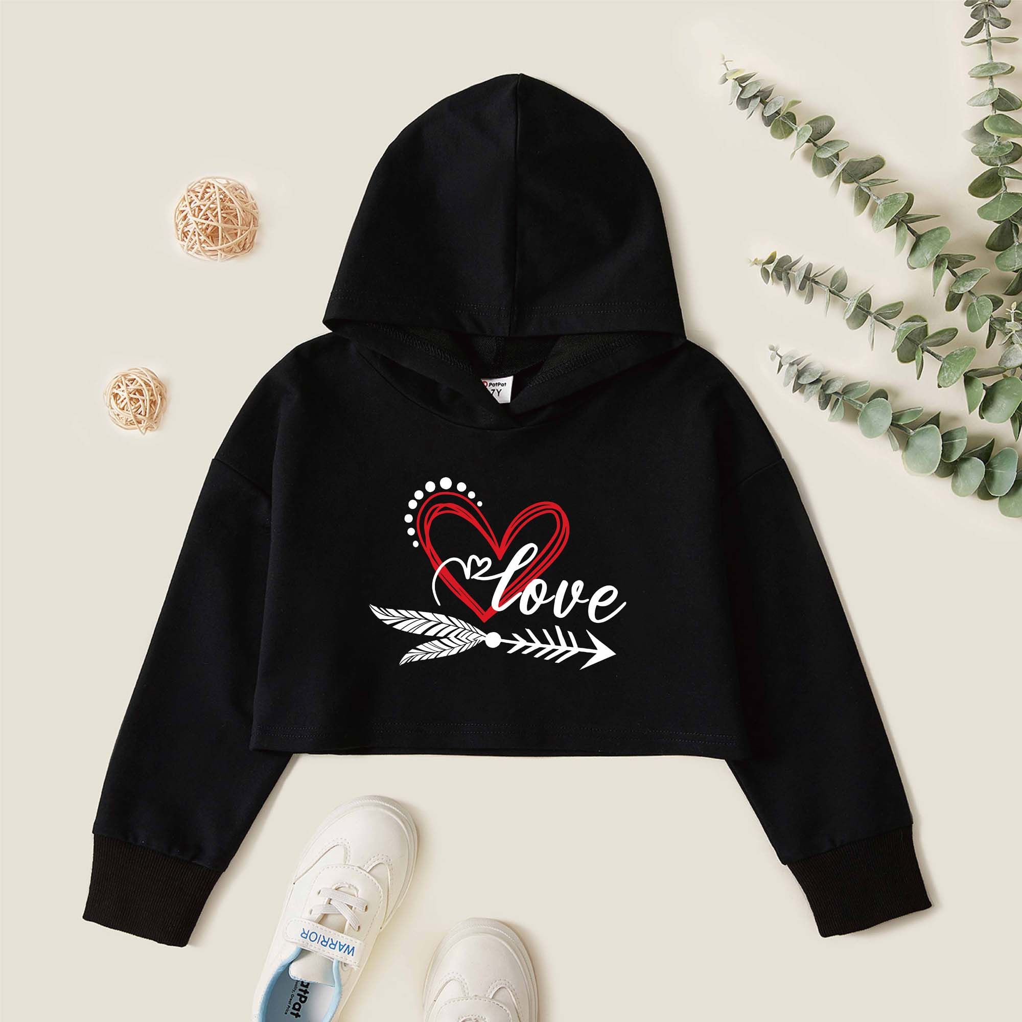 

Kid Girl Letter Heart Print Black Cotton Crop Hoodie Sweatshirt